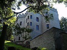 Glehn Castle httpsuploadwikimediaorgwikipediacommonsthu