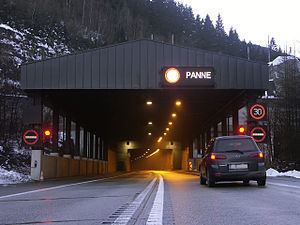 Gleinalm Tunnel httpsuploadwikimediaorgwikipediacommonsthu