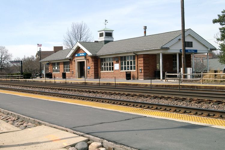 Glen Ellyn station