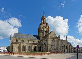 Église Notre-Dame de Calais httpsuploadwikimediaorgwikipediacommonsthu