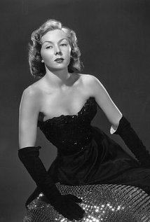 Gloria Grahame iamediaimdbcomimagesMMV5BMTYyNTgyNjMxOF5BMl5