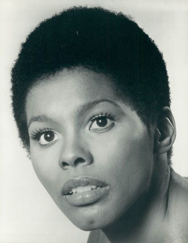 Gloria Hendry 740fullgloriahendryjpg