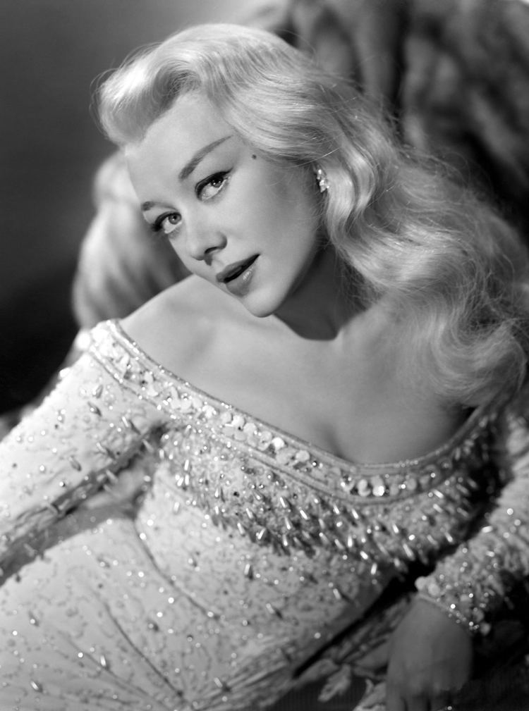 Glynis Johns Glynis JohnsAnnex