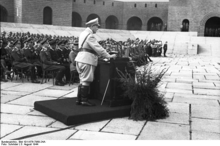 Günther Korten FileBundesarchiv Bild 101I676796824A Beerdigung von