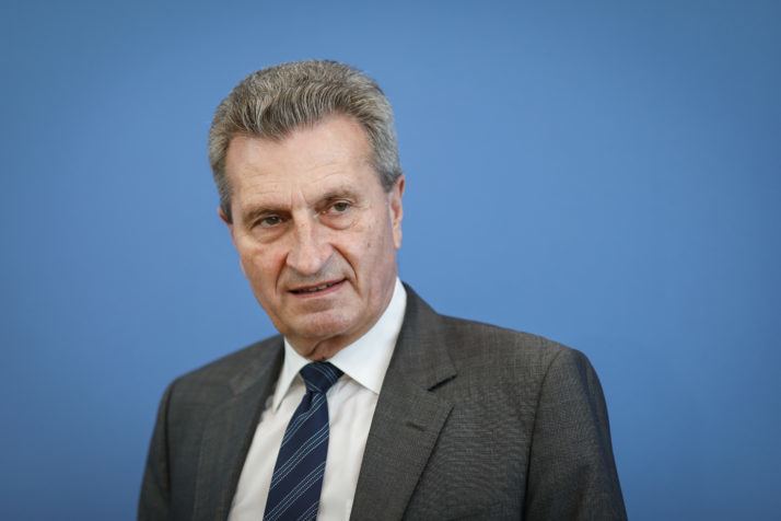 Günther Oettinger Gnther Oettinger defends calling Chinese 39slant eyes39 POLITICO