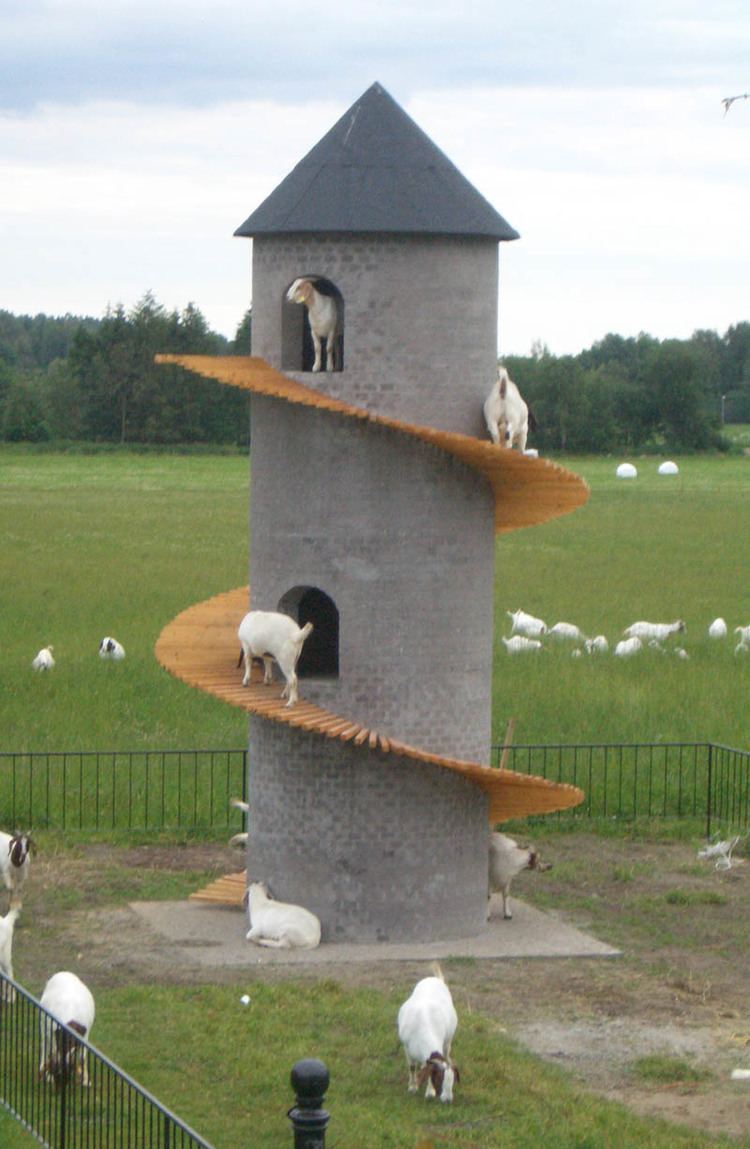 Goat tower Goat Towers An Idea Whose Time Has Come Modern Farmer