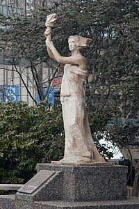 Goddess of Democracy httpsuploadwikimediaorgwikipediacommonsthu