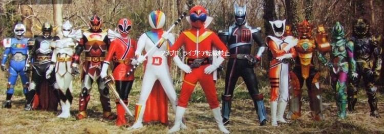 Gokaiger Goseiger Super Sentai 199 Hero Great Battle movie scenes The movie starts with Goseiger fighting Zangyack They are getting overwhelmed and get push back to the forest It is here that Akaranger and Big One give 