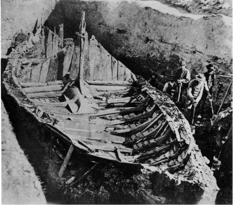 Gokstad ship Mystery Of The Brave Viking Chief Buried On The Gokstad Ship