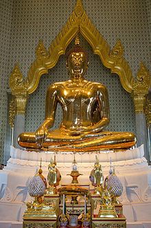 Golden Buddha (statue) httpsuploadwikimediaorgwikipediacommonsthu
