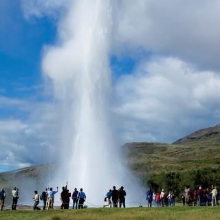 Golden Circle (Iceland) httpsjokulls3amazonawscomphoto7mobile
