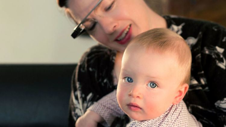 Google Glass breastfeeding app trial