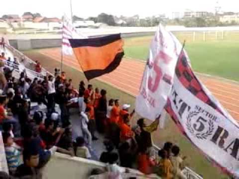 GOR Ciracas Stadium Suasana Latihan PERSIJA at GOR CIRACAS 170620113gp YouTube