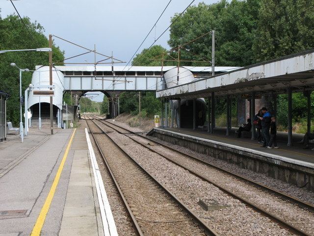 Gordon Hill railway station
