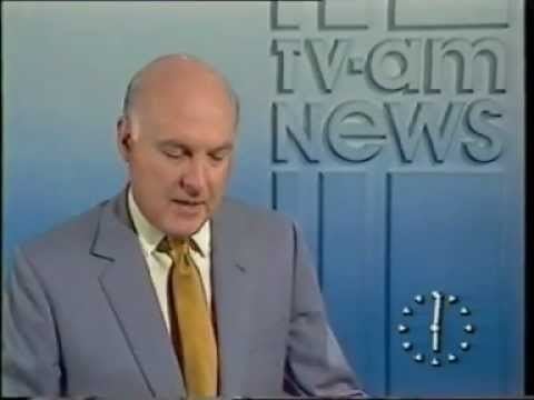 Gordon Honeycombe Gordon Honeycombe Dead Former ITN Newsreader Dies Aged 79