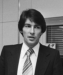 Gordon Smith (footballer, born December 1954) httpsuploadwikimediaorgwikipediacommonsthu