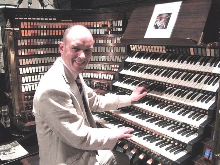 Gordon Stewart (organist) Dr Gordon Stewart Concert Organist