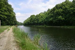Gosen Canal httpsuploadwikimediaorgwikipediacommonsthu