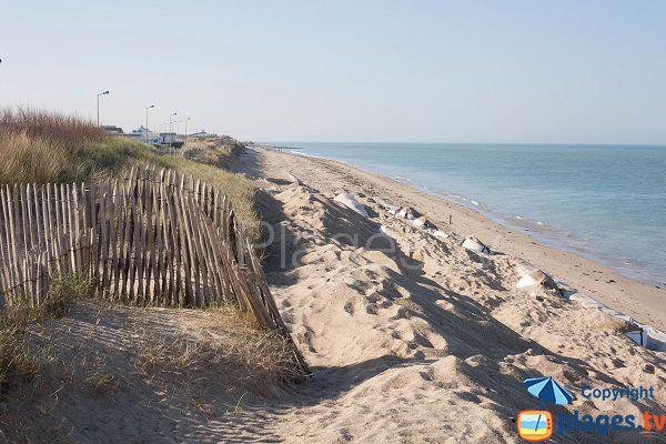 Gouville-sur-Mer wwwplagestvgallerycmsimagesplagebeaurivage