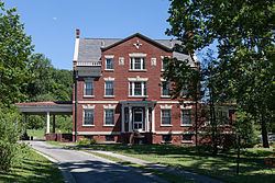 Gov. H. Guy Kump House httpsuploadwikimediaorgwikipediacommonsthu