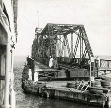 Goz Abu Goma Bridge httpsuploadwikimediaorgwikipediacommonsthu