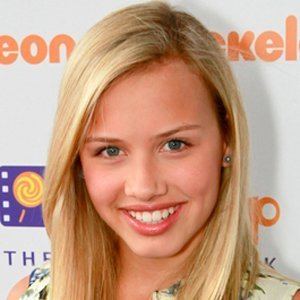 Gracie Dzienny Gracie Dzienny Bio Facts Family Famous Birthdays