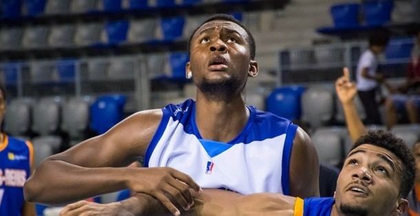 Gracin Bakumanya Espoirs Pro A Vers une naturalisation espagnole pour Gracin