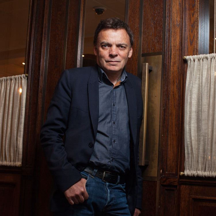 Graeme Simsion Interview Graeme Simsion on the success of his first novel and his