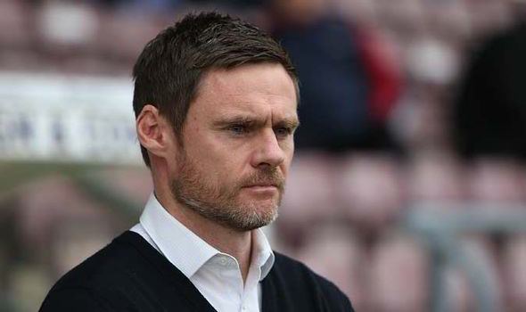 Graham Alexander Oxford United give Graham Alexander and Fleetwood Town the