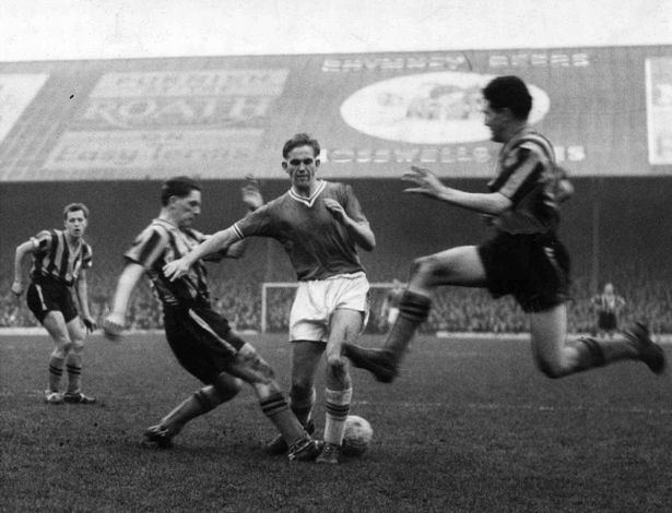 Graham Moore (footballer) Cardiff City and Wales legend Graham Moore passes away aged 74