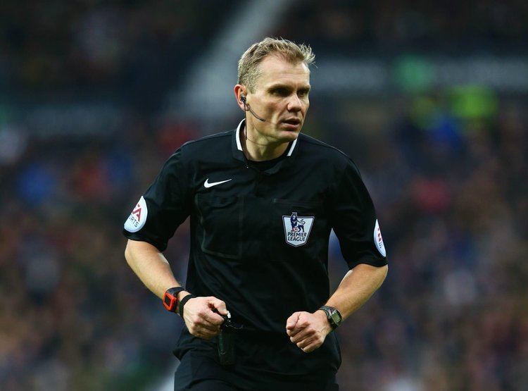 Graham Scott (referee) Premier League on Twitter NEW APPOINTMENT Graham Scott has been