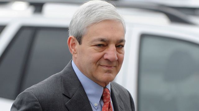 Graham Spanier Penn State39s Spanier Leads Top 11 HighestPaid Public