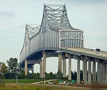 Gramercy Bridge httpsuploadwikimediaorgwikipediacommonsthu