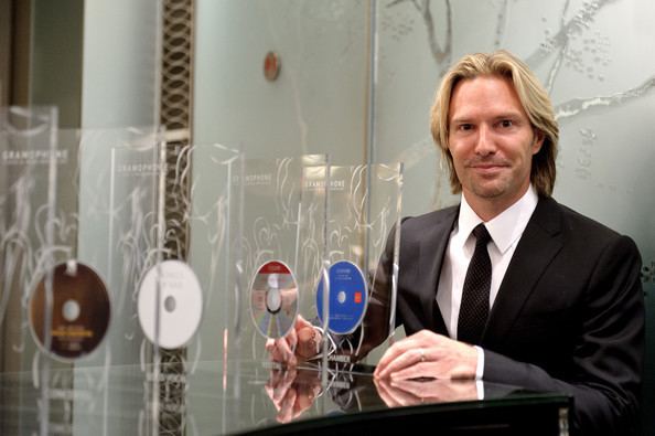 Gramophone Award Eric Whitacre Pictures Preparations For The Gramophone Awards