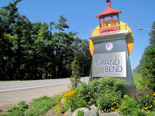 Grand Bend wwwgrandbendcomimageslogoentrancesmjpgcrc19