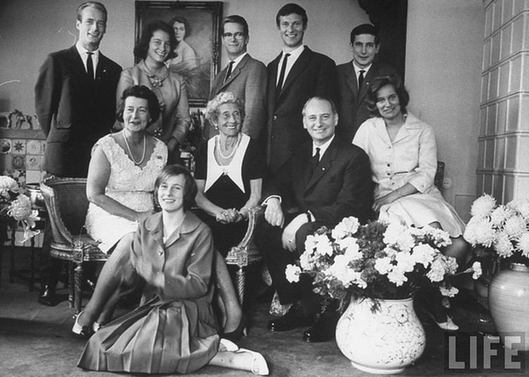 Grand Duchess Kira Kirillovna of Russia Kira Kirillovna and Louis Ferdinand of Prussia with their seven