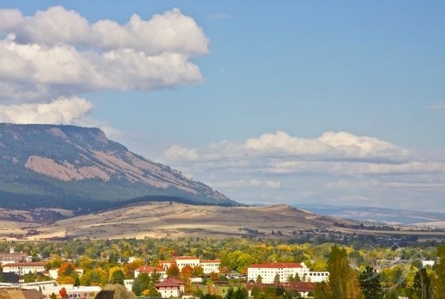 Grande Ronde Valley Deep in the heart of the Grande Ronde Valley La Grande Oregon