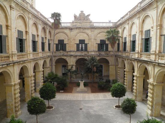 Grandmaster's Palace (Valletta) Grand Master Palace Valletta Neptune Courtyard Picture of