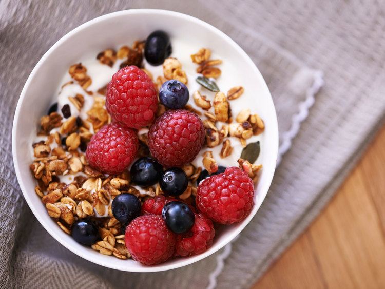 Granola Why you need to stop eating granola for breakfast according to