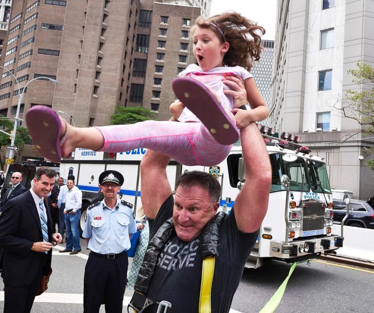Grant Edwards Strongest man to help NYPD with mental health issues NY Daily News