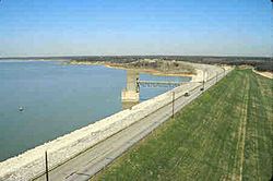 Grapevine Lake httpsuploadwikimediaorgwikipediacommonsthu