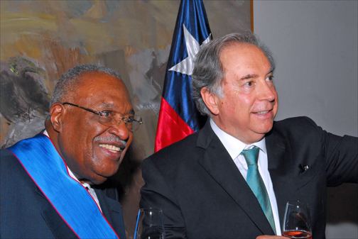 Gérard Latortue Chile honors Haitian politician who spent exile years in Puerto Rico