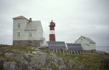 Grasøyane Lighthouse httpsuploadwikimediaorgwikipediacommonsthu
