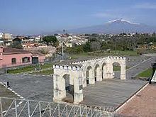 Gravina di Catania httpsuploadwikimediaorgwikipediacommonsthu