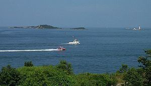 Great Brewster Island httpsuploadwikimediaorgwikipediacommonsthu