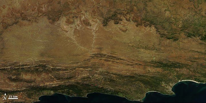 Great Escarpment, Southern Africa eoimagesgsfcnasagovimagesimagerecords430004