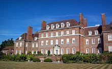 Great Maytham Hall httpsuploadwikimediaorgwikipediacommonsthu
