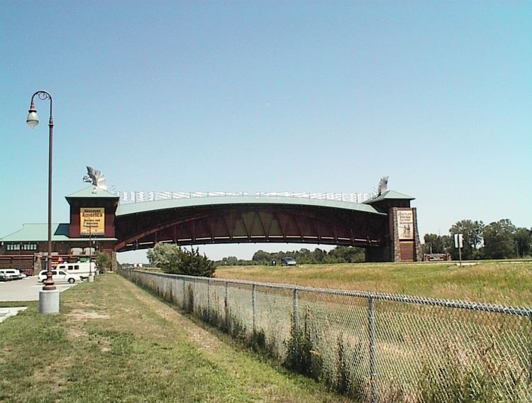 Great Platte River Road Archway Monument