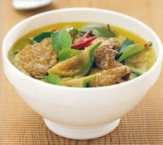 Green curry Thai Green Curry Recipe Gaeng Kiaw Wan Temple of Thai
