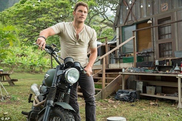 Green Days: Dinosaur and I movie scenes Ding dong Chris Pratt as hunky dinosaur researcher Owen Grady in the critically acclaimed